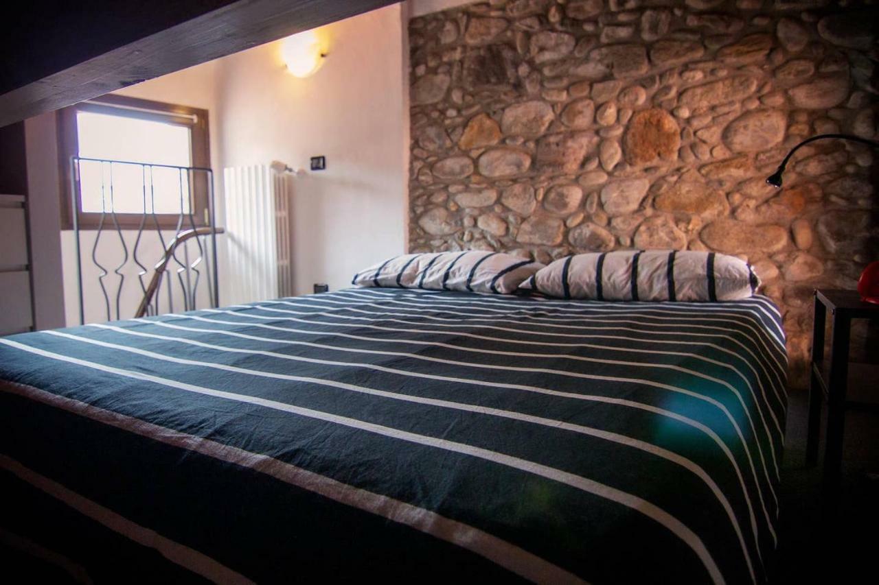 Piccola Casa Vacanze - Small Vacation House Porto Valtravaglia Kültér fotó