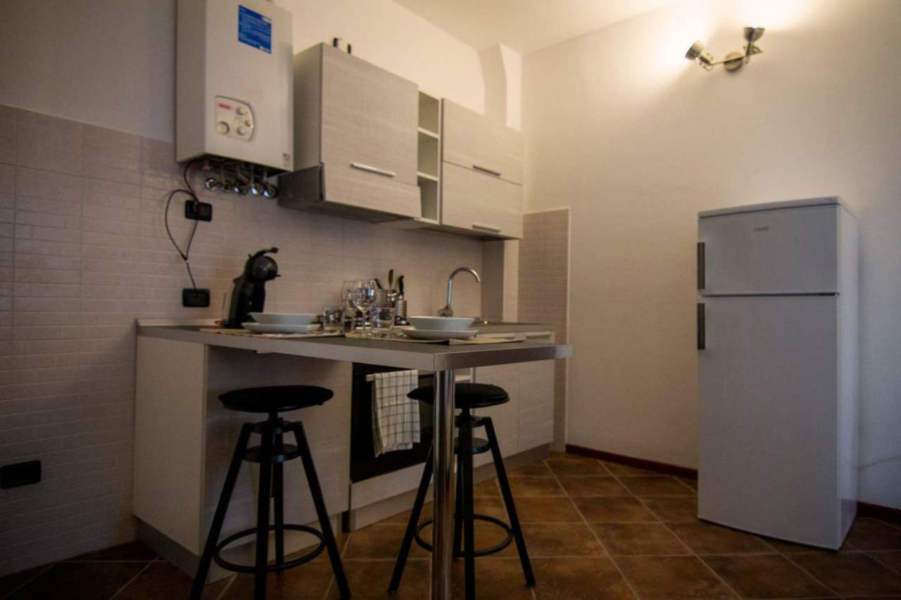 Piccola Casa Vacanze - Small Vacation House Porto Valtravaglia Kültér fotó